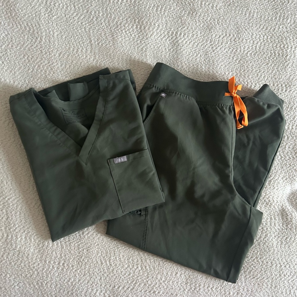 Bonsai Figs scrubs XL&XL/P
